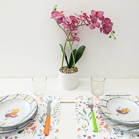 Domus Lodi Urban I Homestay *